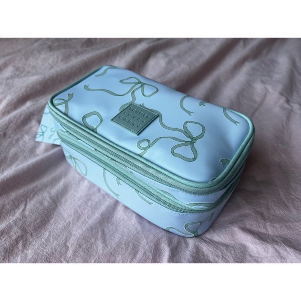 Tender Love + Carry Toiletry Bag
